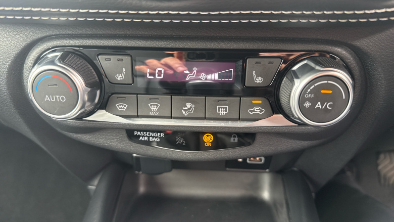 Nissan Juke 1.0 DiG-T 114 Tekna 5dr Petrol Hatchback